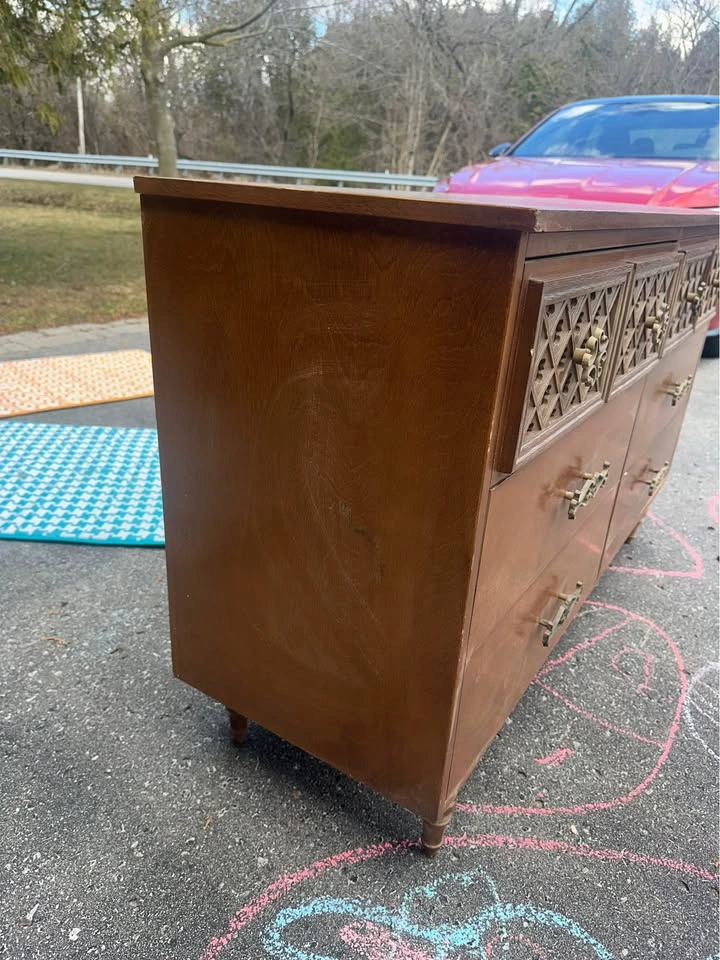 Vintage Dresser - photo 2