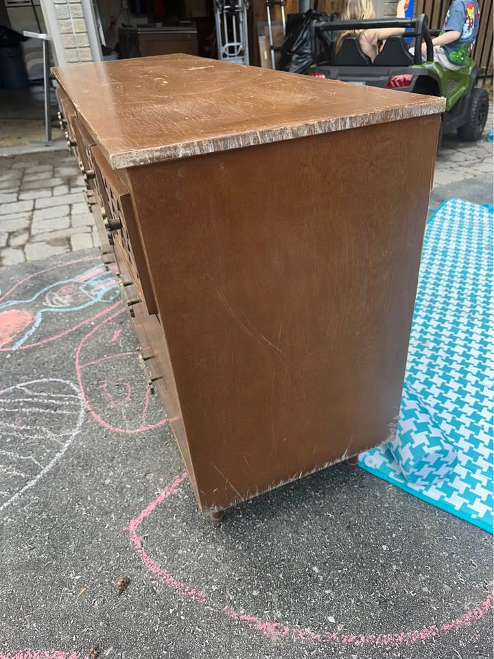 Vintage Dresser - photo 3