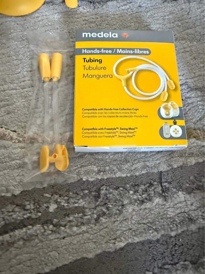 Medela Hands-free Tubing for Freestyle & Swing Maxi