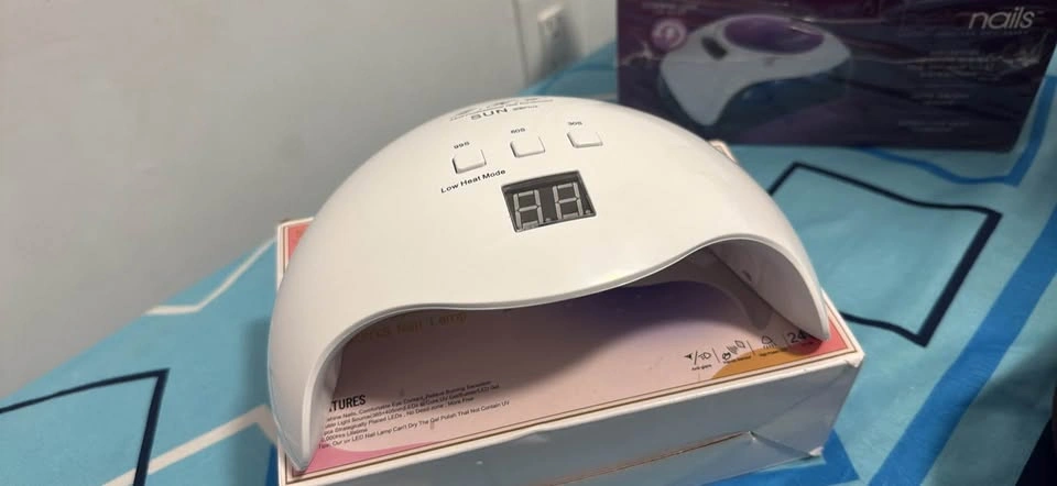 UV LED Nail Lamp - photo 2