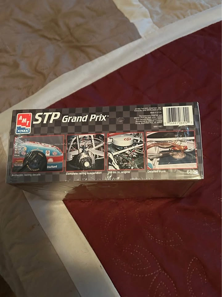 AMT NASCAR Grand Prix Model Kit - photo 2