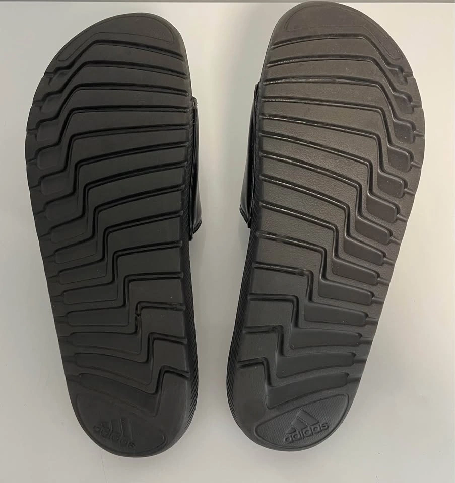 Men’s Adidas Slides Size 11 - photo 2