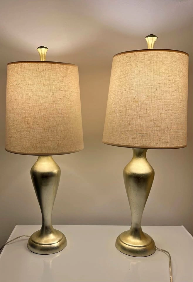 2 Gold Lamps