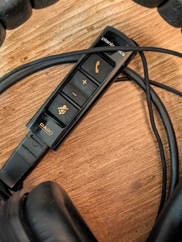 Plantronics DA80 Headset - photo 2