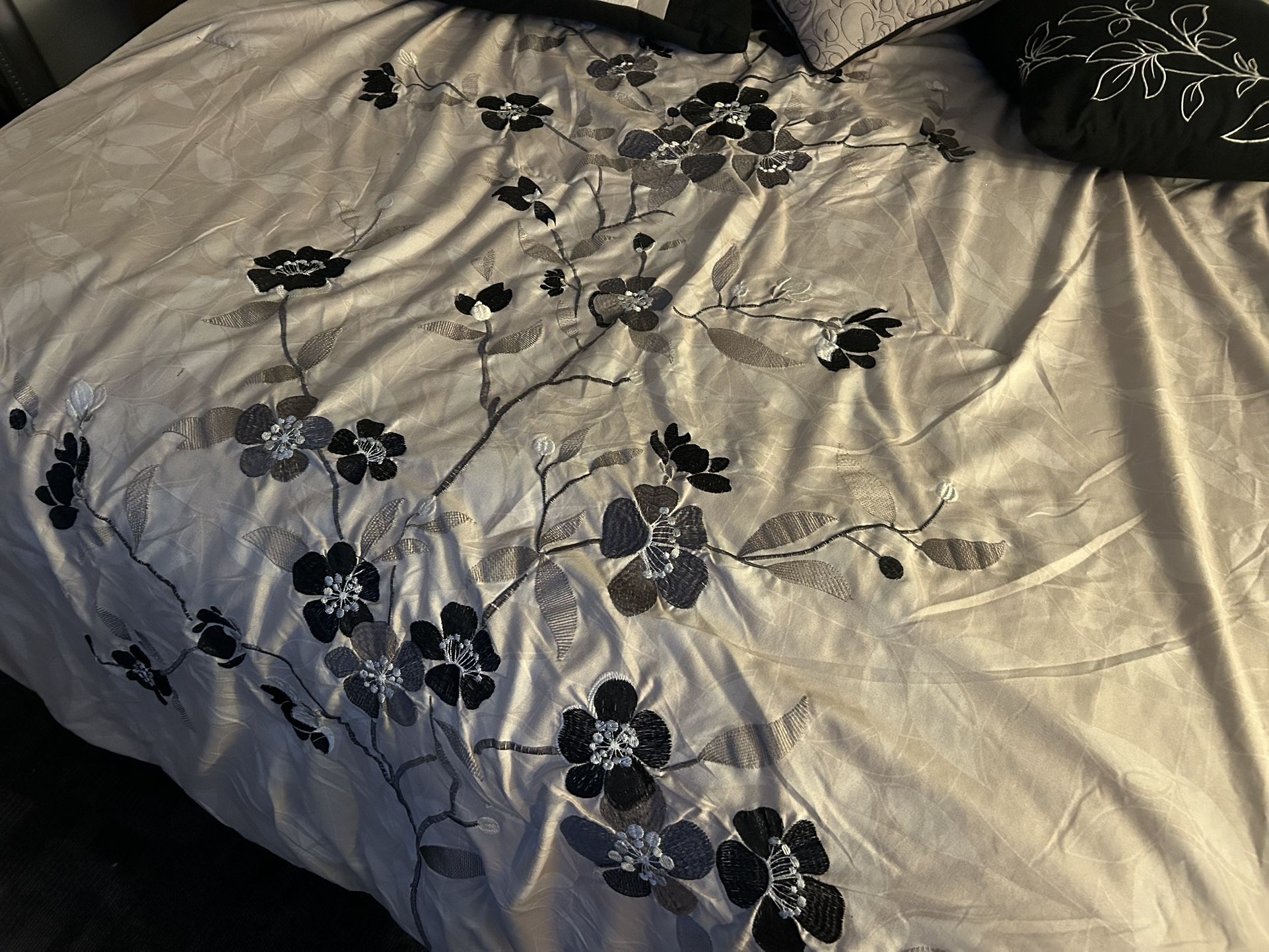 6 Pieces Comfort Set - Queen Size - photo 2