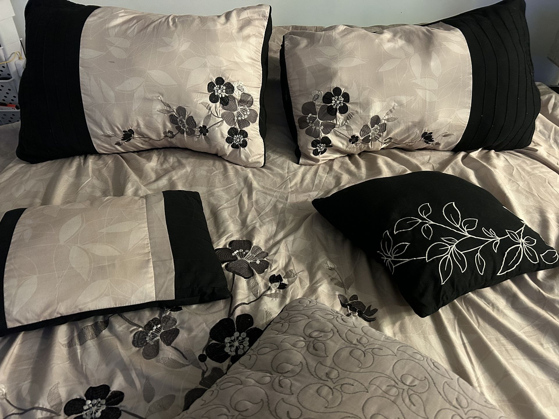 6 Pieces Comfort Set - Queen Size - photo 3