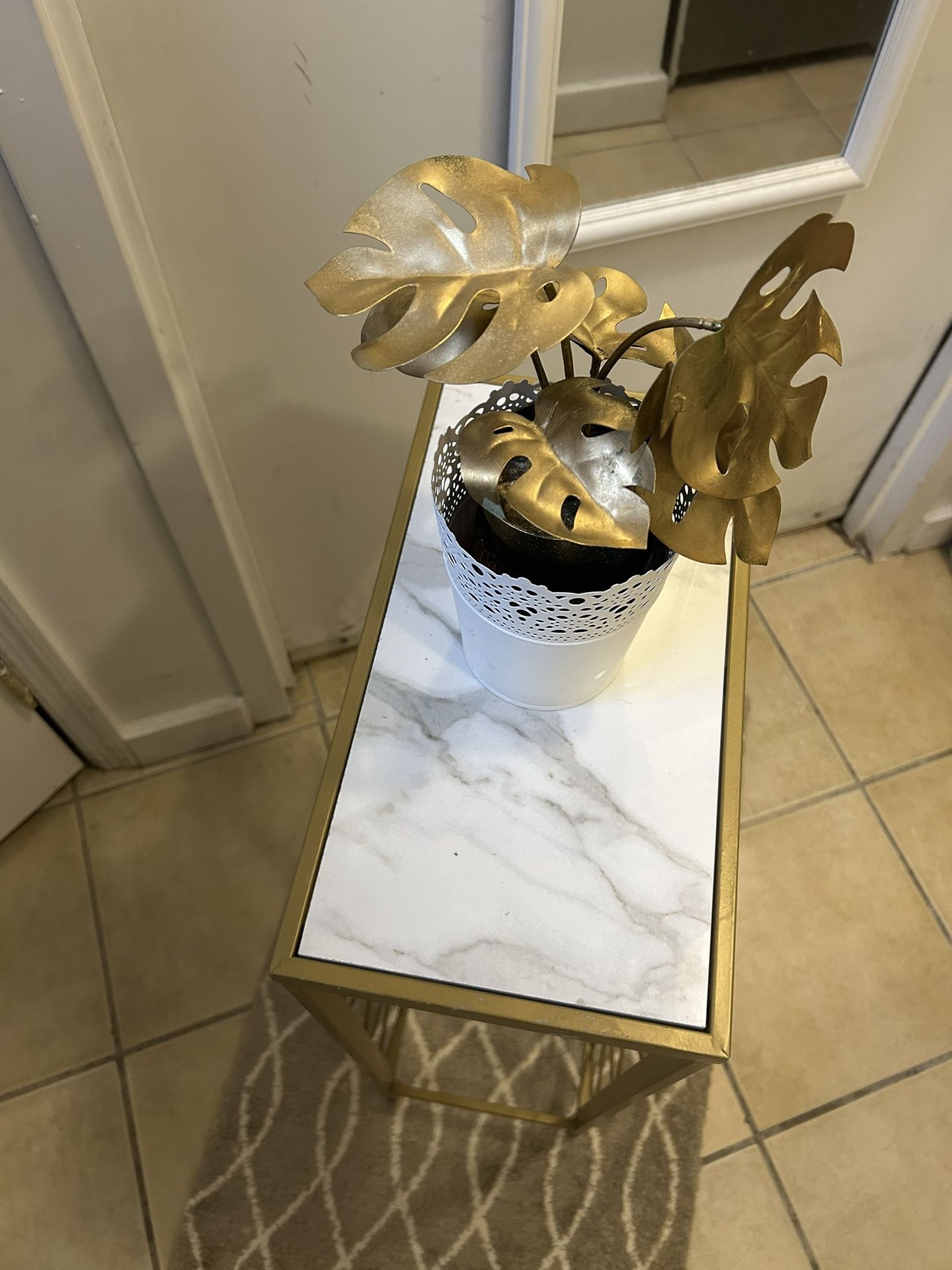 Modern Gold Side Table - photo 5