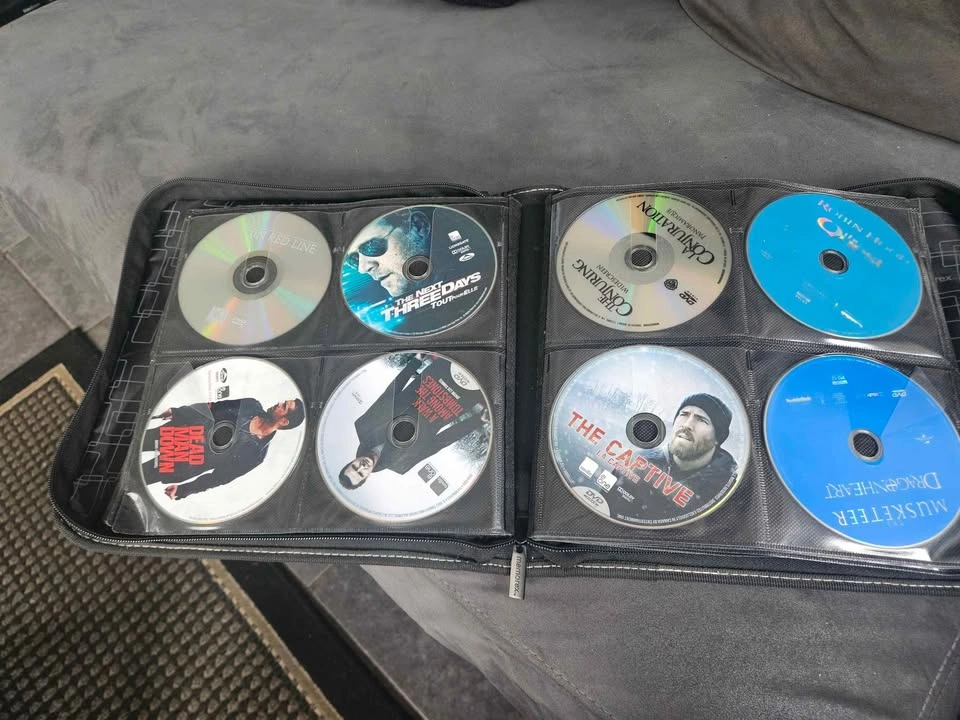 100+ Movies for Cottage/No Streaming - DVD Collection - photo 2