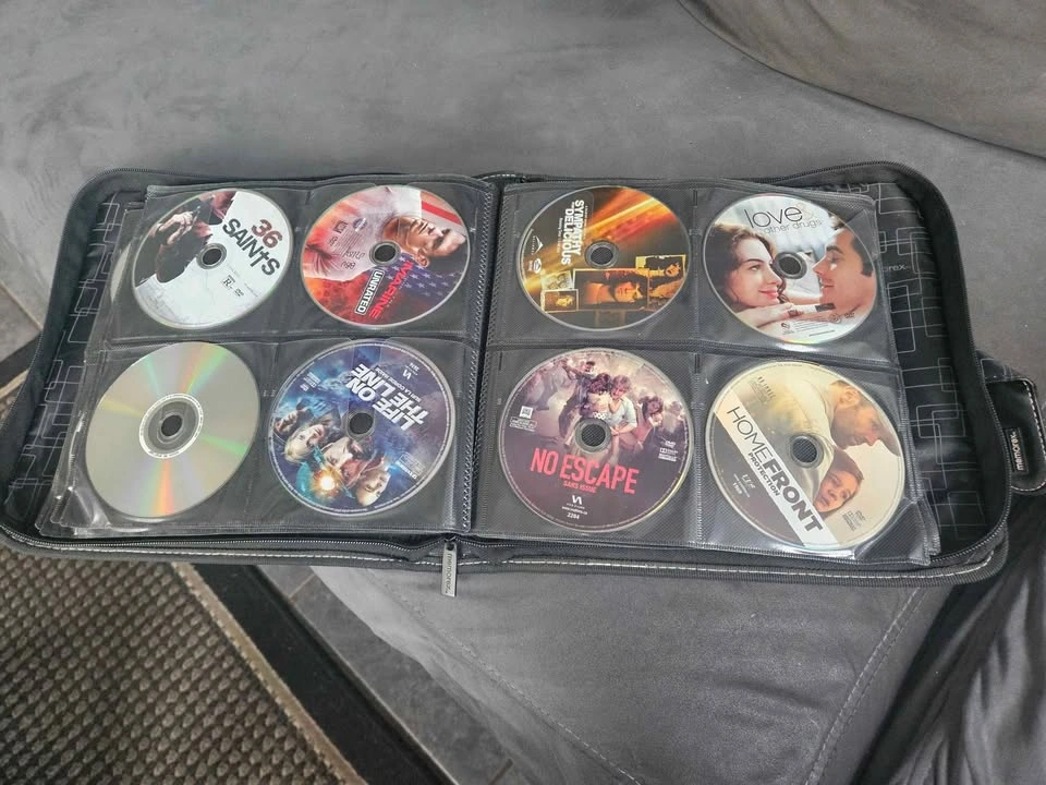 100+ Movies for Cottage/No Streaming - DVD Collection - photo 3