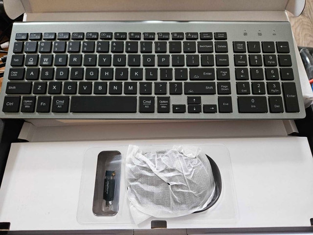 Wireless PC/Mac Keyboard Mouse Combo
