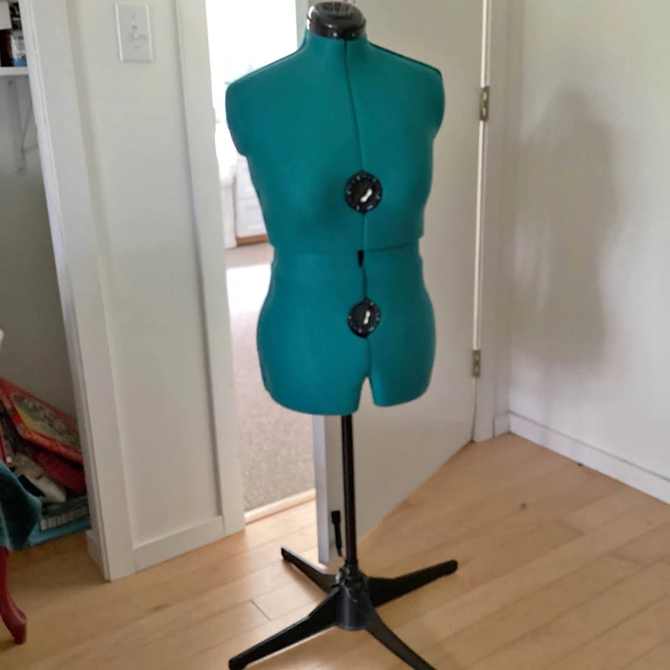 Adjustable Dress Form