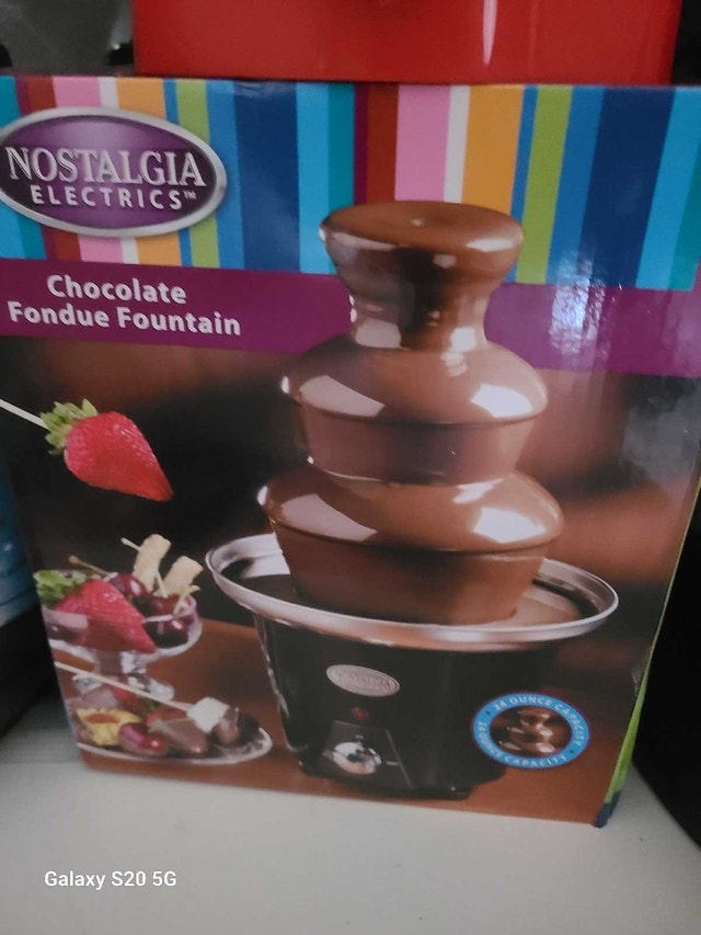 Nostalgia Chocolate Fountain