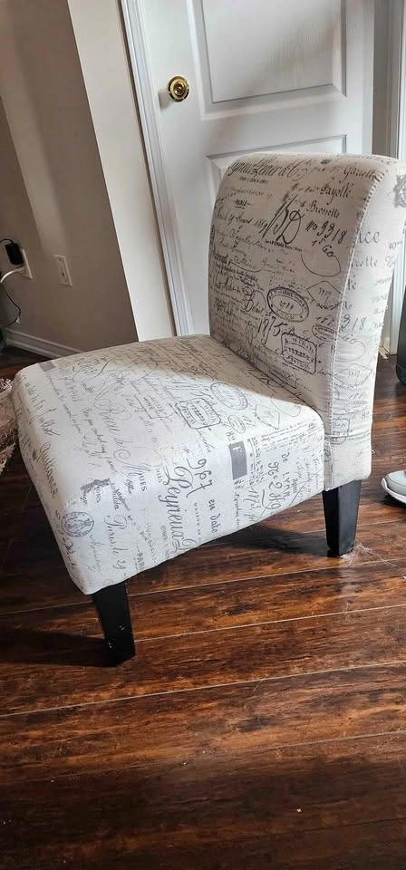 Velvet Accent Chair