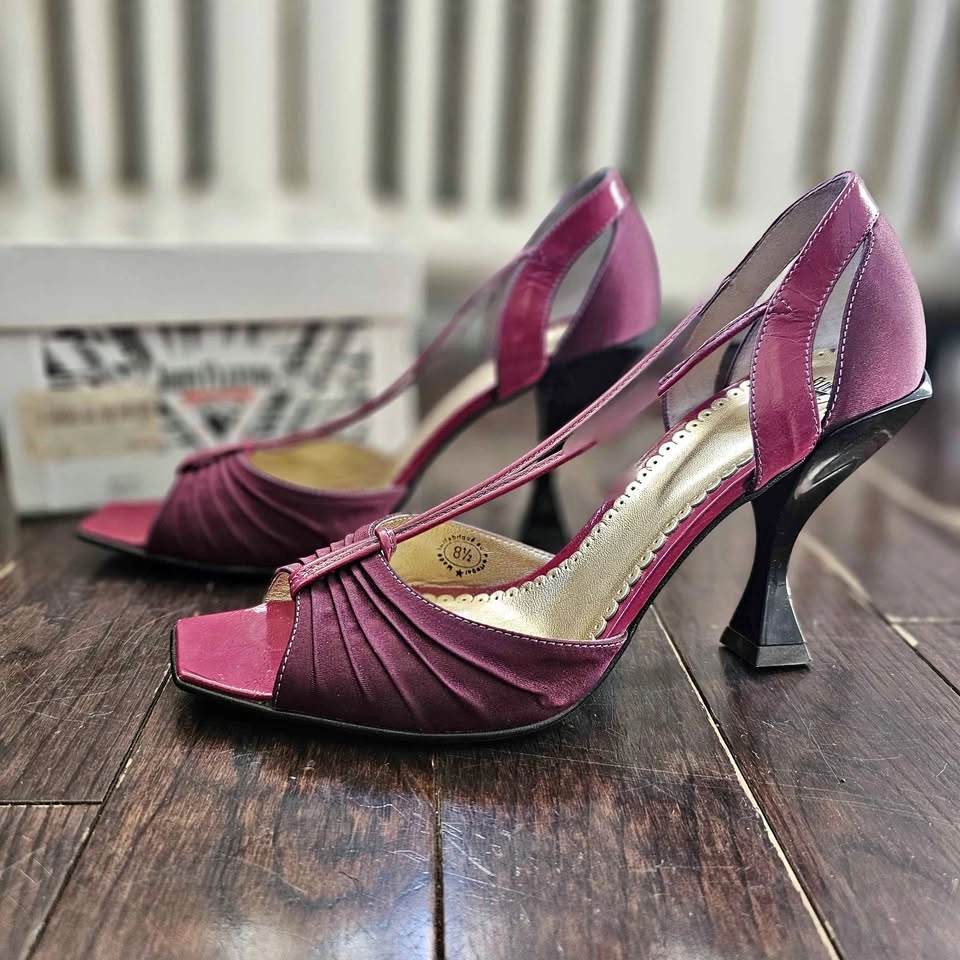 8.5 Fluevog Satin Patent Leather Purple Truly Heels
