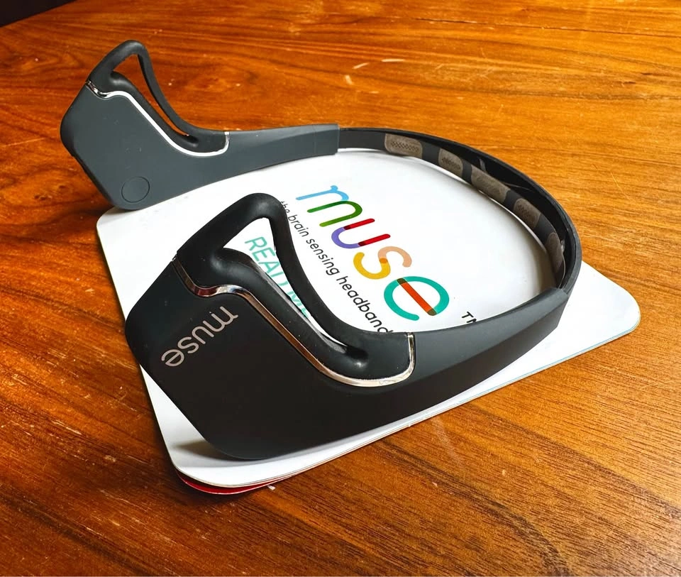 Muse Brainwave Sensing Headband for Meditation & Neurofeedback - photo 5
