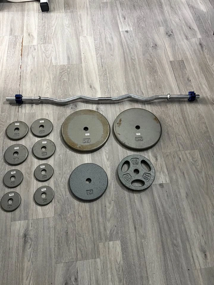 Ivanko weight set with Curl bar