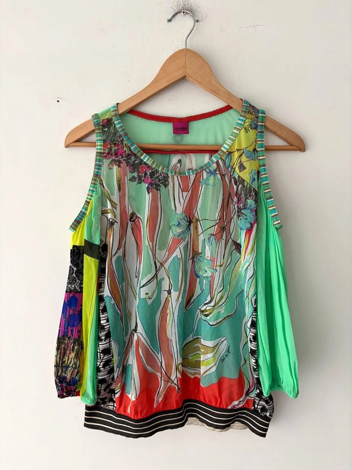 Save The Queen Off-shoulder Blouse Women's Size S