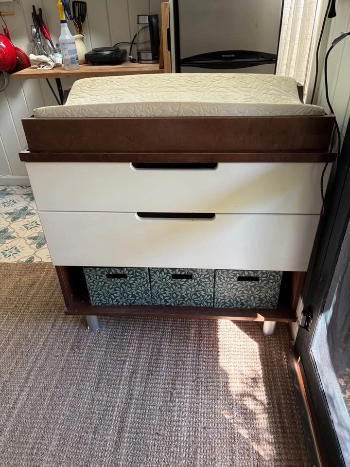 Oeuf dresser with changing pad topper, two drawers and bottom sh - photo 2