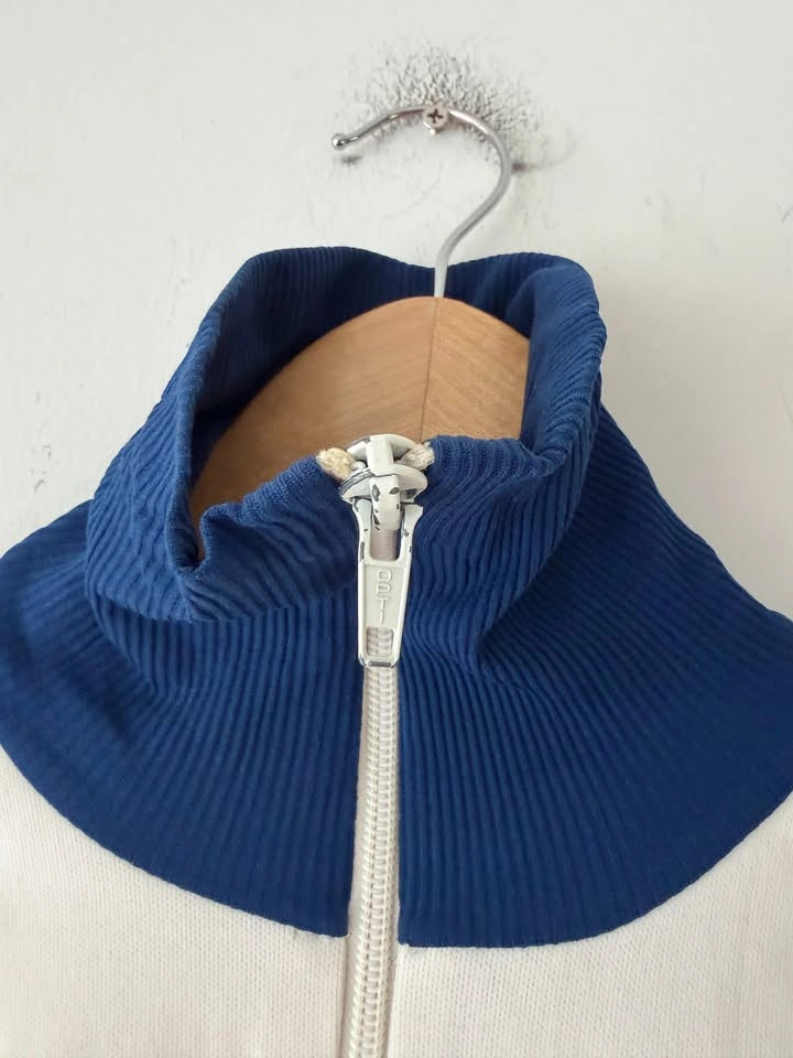 Vintage 70s Adidas Women’s Track Jacket Size S - photo 3