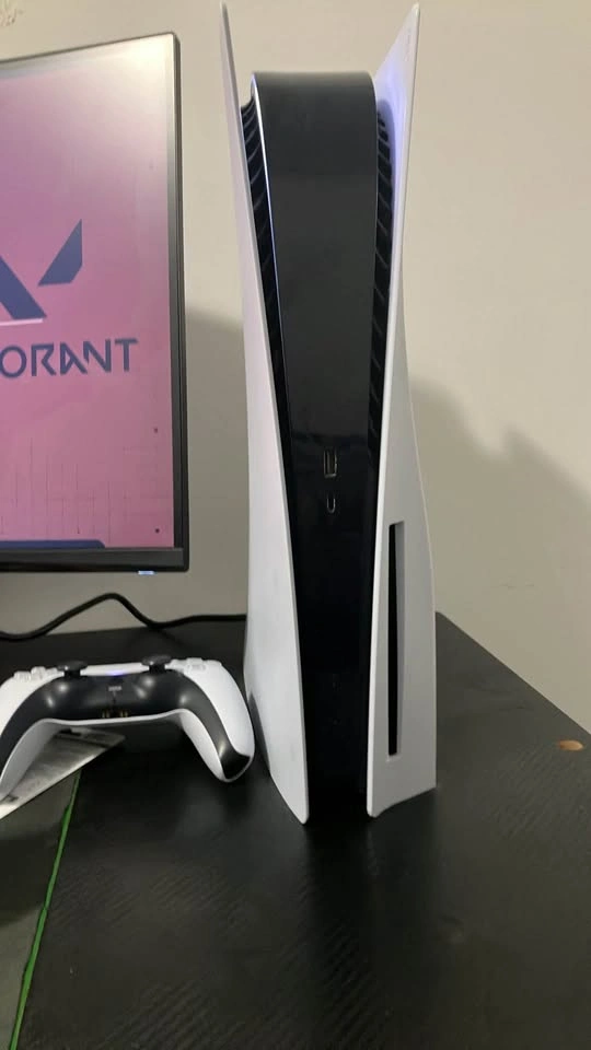 PS5 Disc Version with 2 Controllers and 3 Games - photo 2