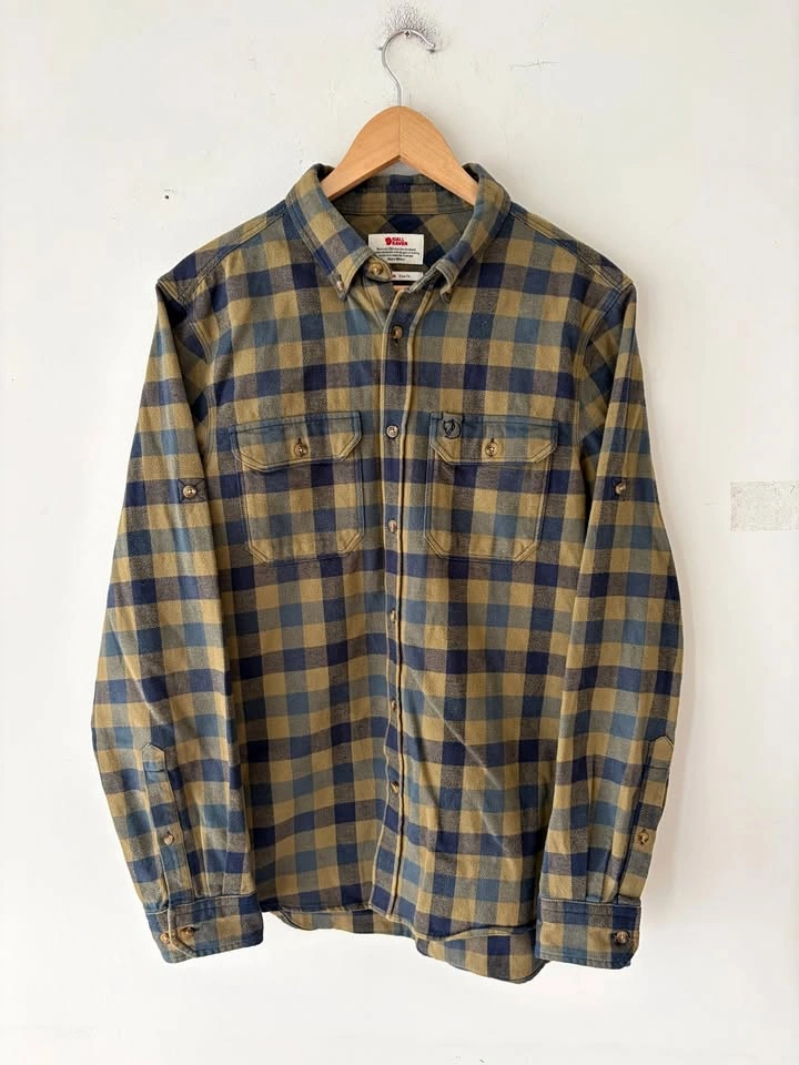 Fjallraven Men's Skog Flannel Plaid Slim Fit Shirt Size M