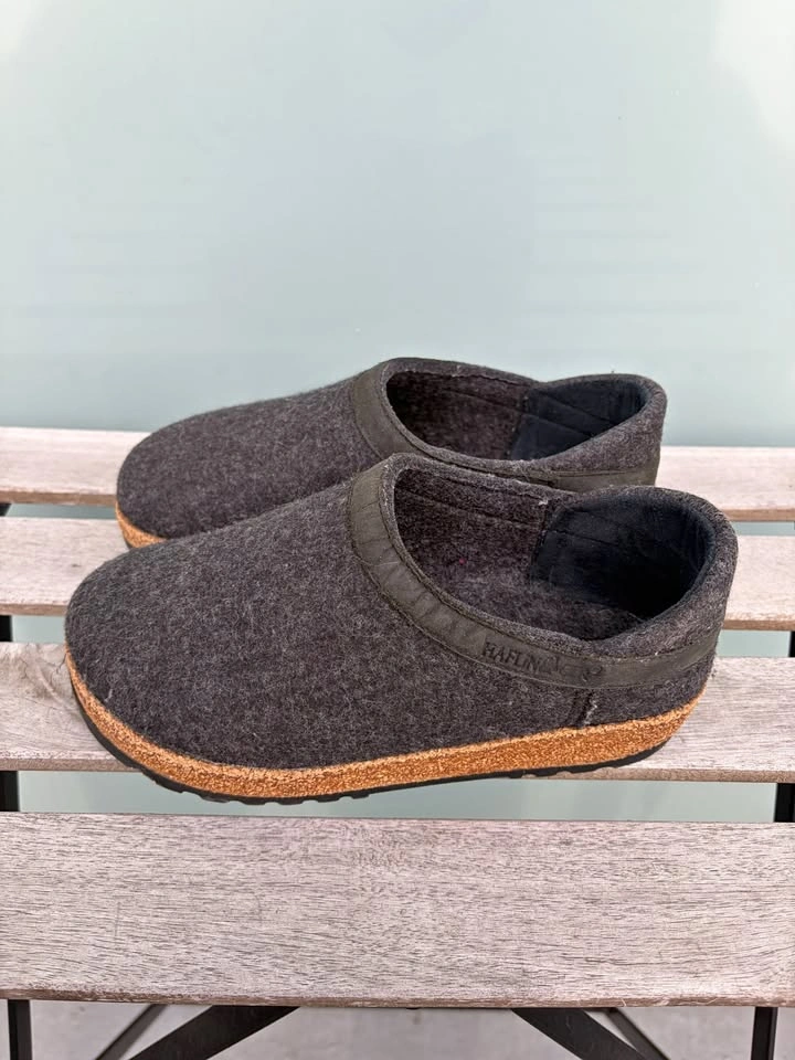 Haflinger Grizzly Wool Women's Clogs Size 36