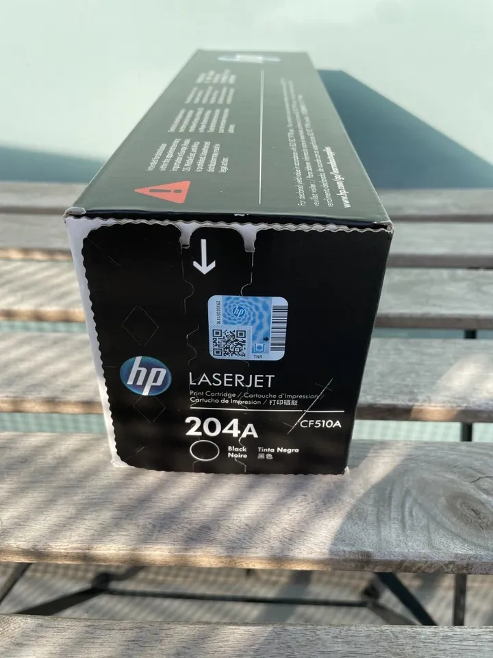 HP 204A Black Original LaserJet Toner Cartridge CF510A - photo 2