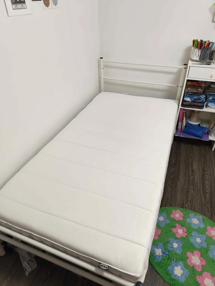 White Metal Single/Twin Bed Frame and IKEA Mattress - photo 2