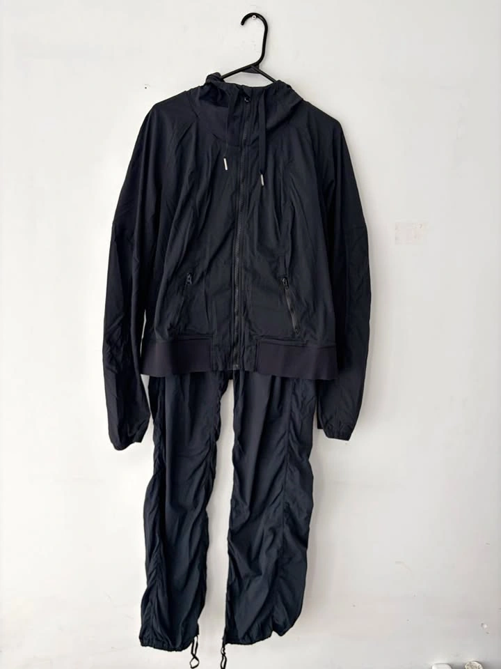 Lululemon Women's Jacket + Pants Set Size 12