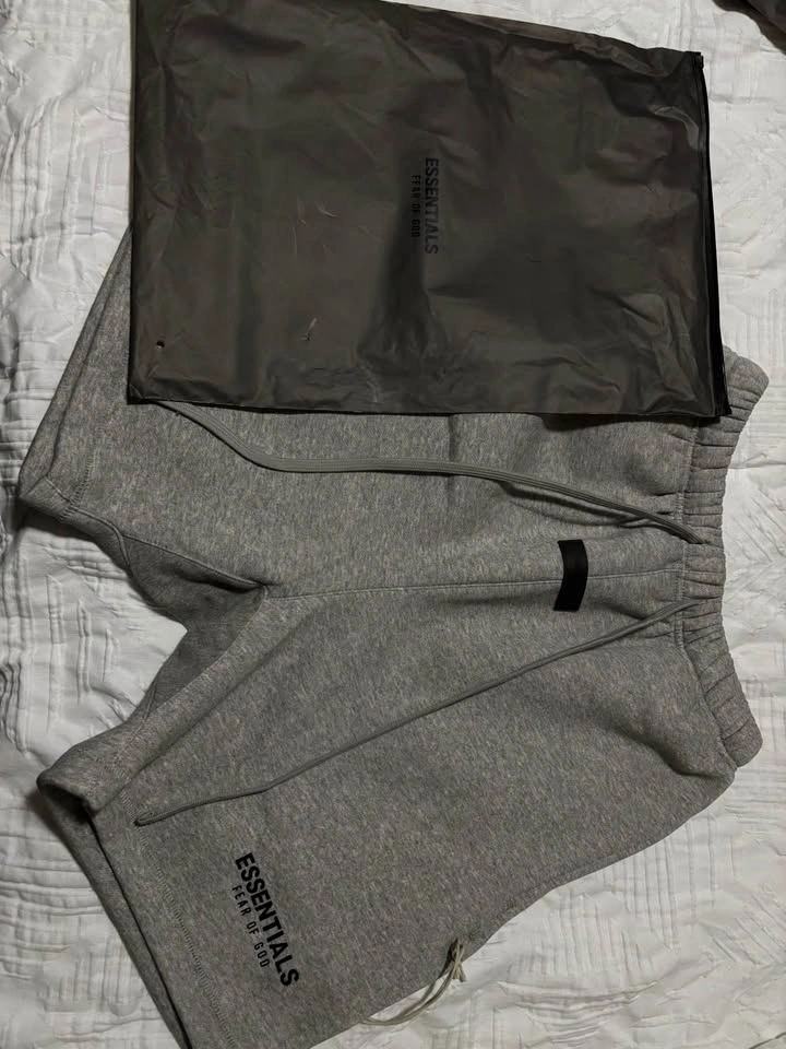 Essentials FOG shorts M size - photo 2