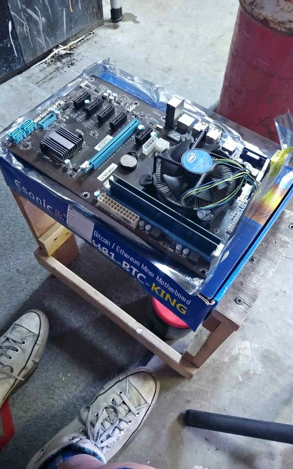 Esonic H81 BTC KING mobo processor ram combo