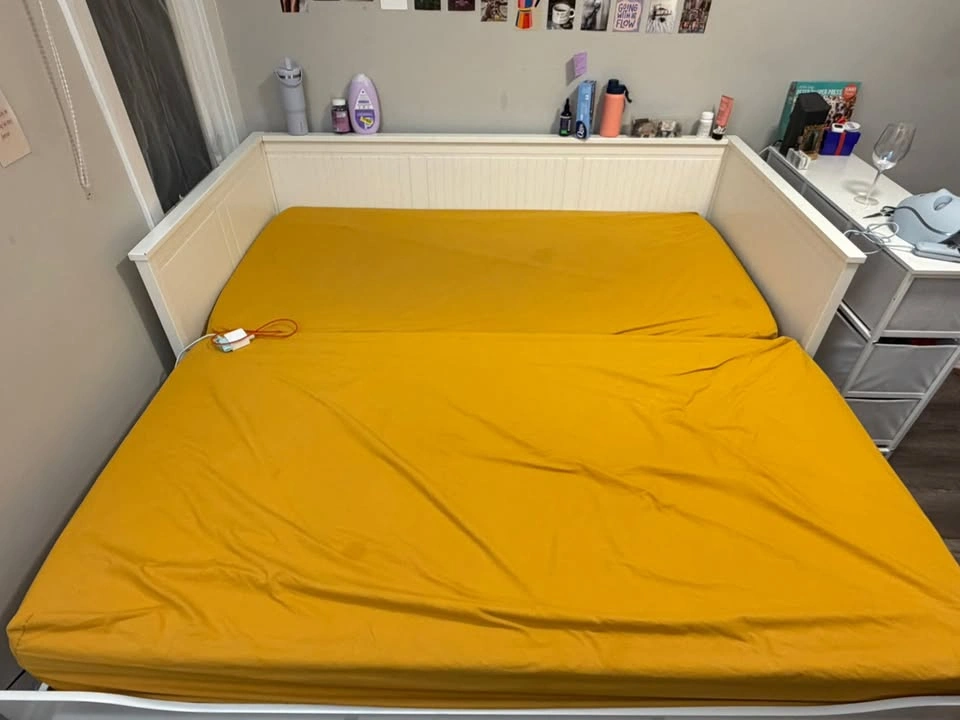 IKEA Hemnes Daybed with 3 Drawers + Mattresses - photo 2