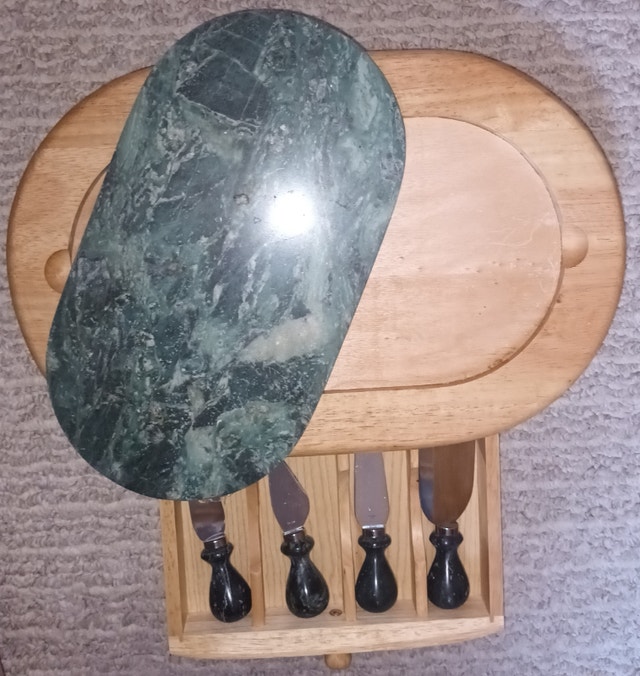Sabatier Wood & Green Marble Cheese Board with Utensils - photo 2