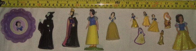 Disney Princess Snow White Books & Toys Figures Sets (2 Sets) - photo 2