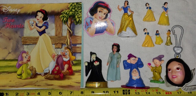 Disney Princess Snow White Books & Toys Figures Sets (2 Sets) - photo 4