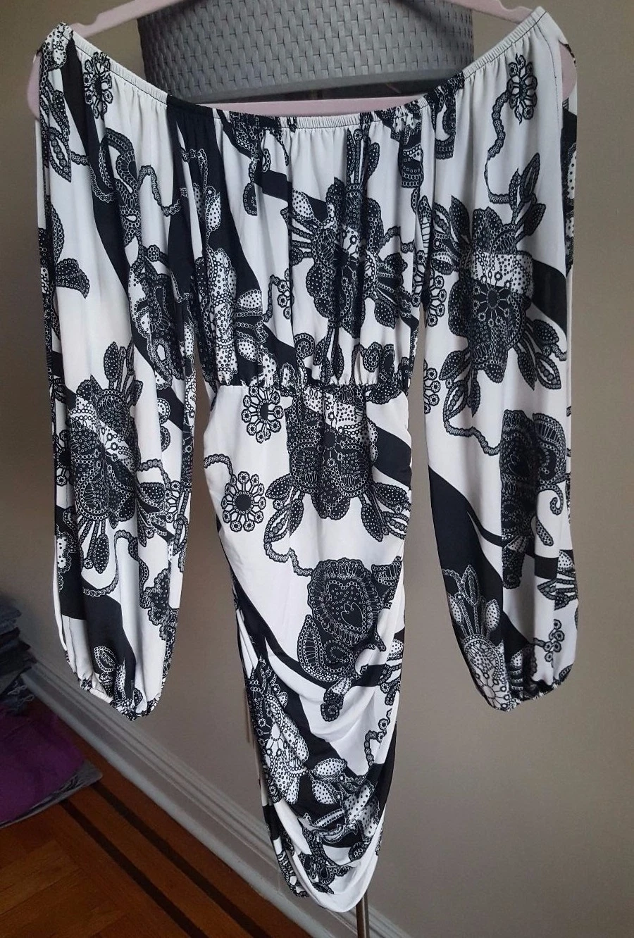 Valentin black/white print dress, size s/m HOT! - photo 2