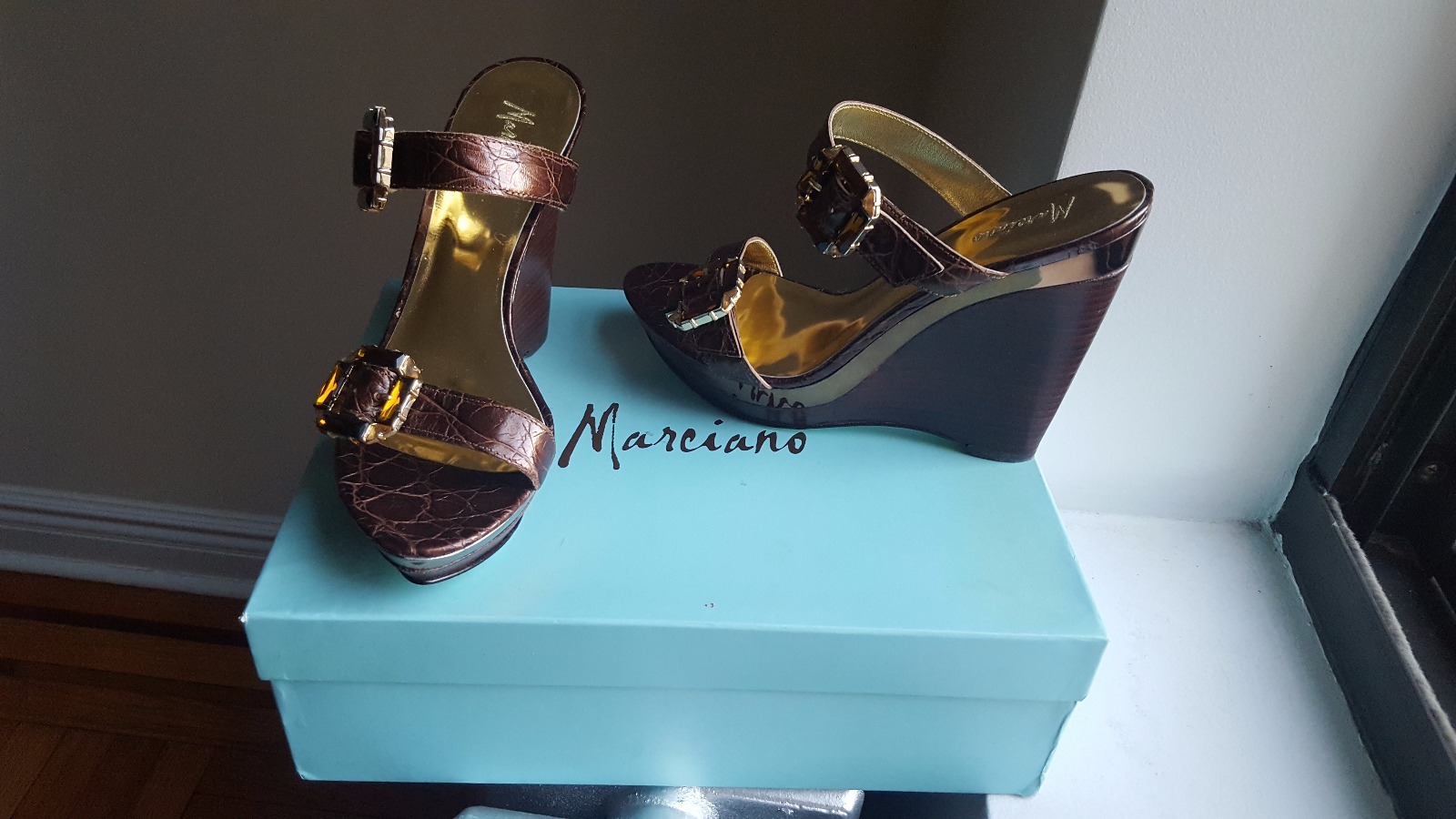 Marciano Women's Dark Brown Croco Heels, Size 8.5