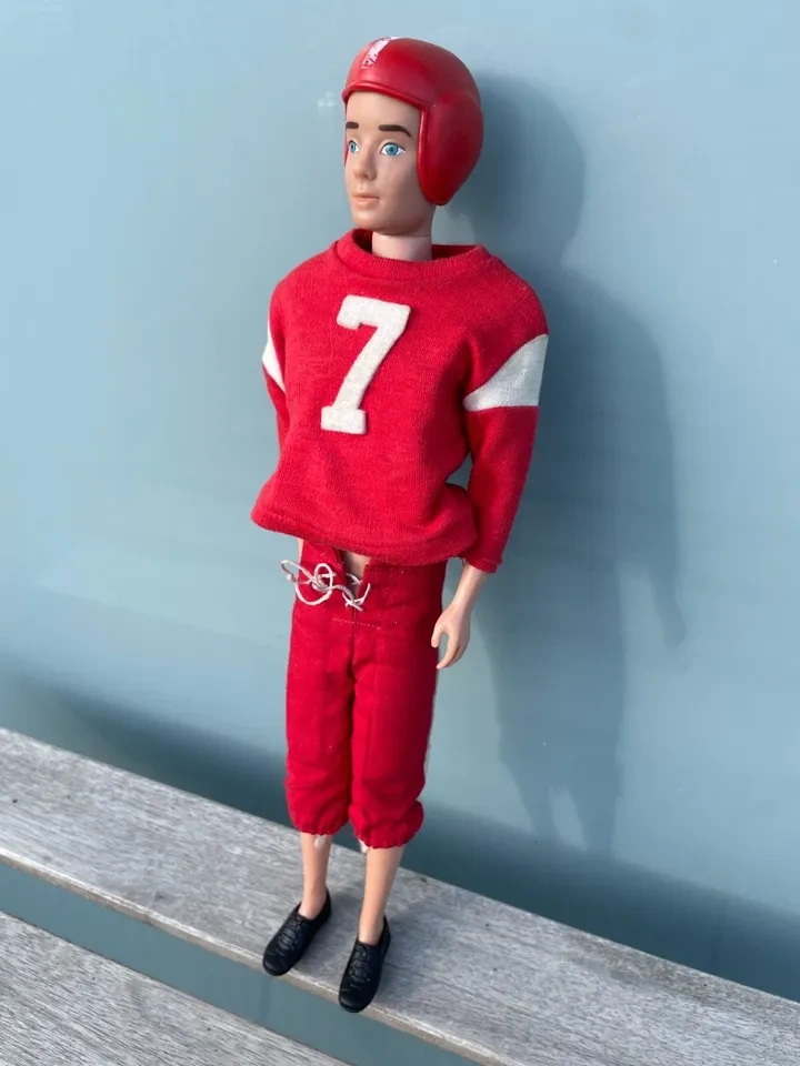 1963 Ken Doll & Football Uniform Outfit #799 - photo 3