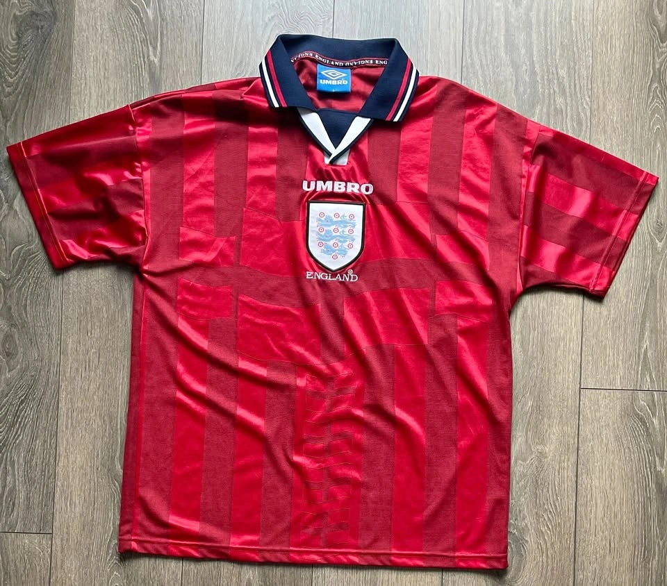 Vintage 1998 Umbro England Red Three Lions Jersey Size L
