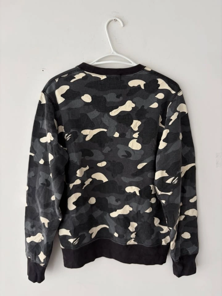 A Bathing Ape BAPE Men's Camo Crewneck Sweater Size M - photo 5