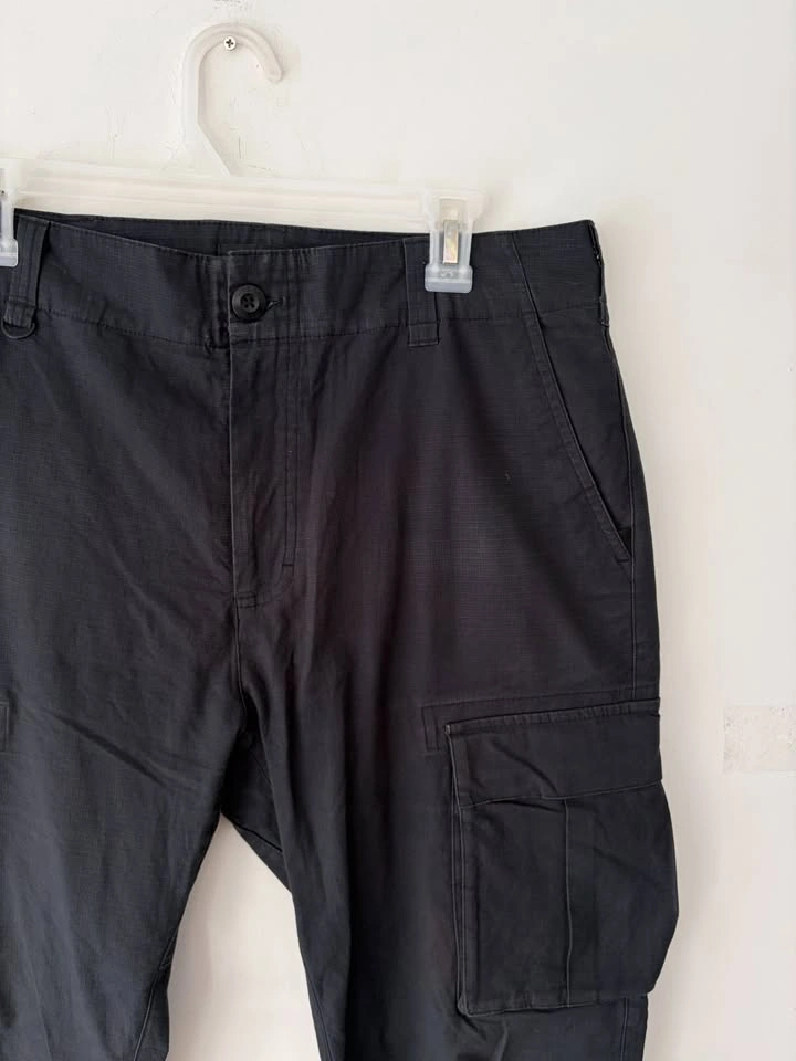 Nike SB Skateboarding Cargo Men's Pants Size 32 - photo 3