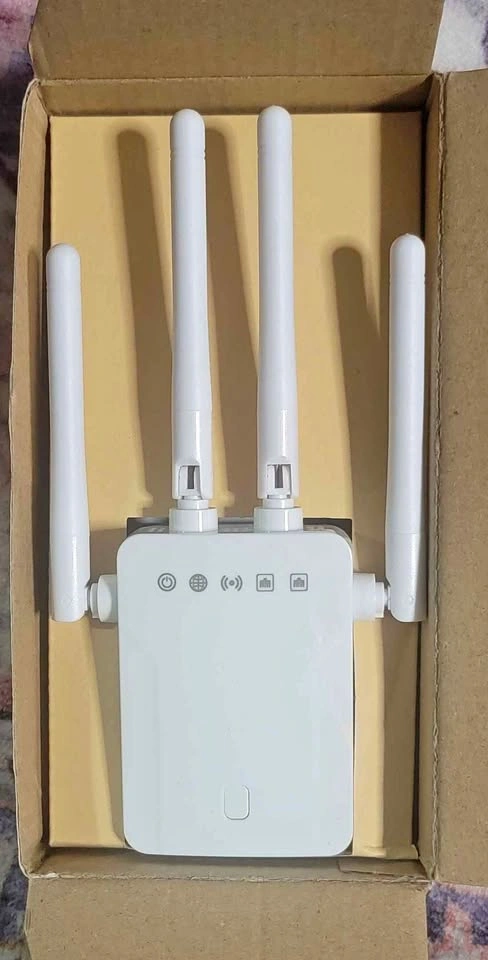 New Wireless Repeater Dual Band WiFi Extender 4 Antennas