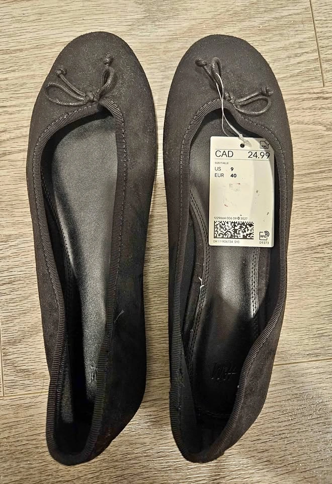 H&M Black Ballet Flats US 9 (BRAND NEW!)