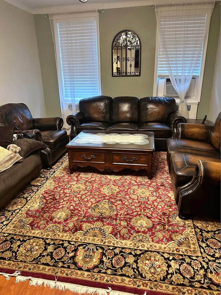 Complete living room furniture (couches table carpet included