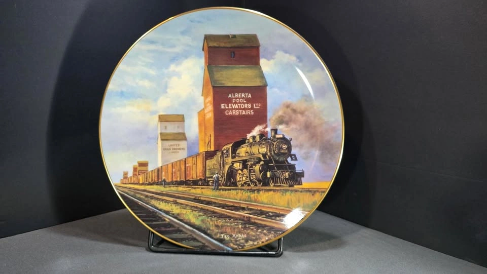 Christian Bell Train Collector Plates - Steam on the CPR Set of - photo 3