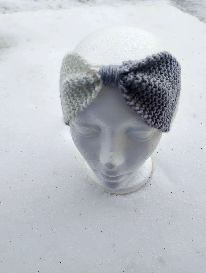 Homemade knit headband