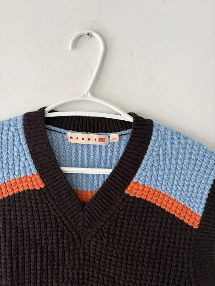 UNIQLO x MARNI Women's Popcorn Knitted V-Neck Vest Size S - photo 2