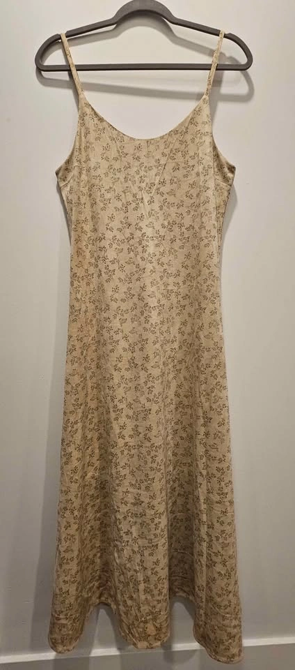 Beige Floral Dress (BRAND NEW)