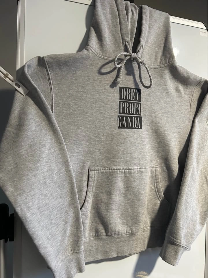 Obey Hoodie (Size M) – Clean Streetwear – Grey Propaganda Print - photo 2