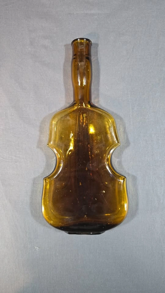AMBER GLASS VIOLIN BOTTLE - photo 2